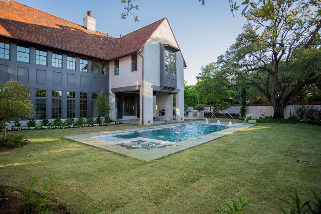 Old River Oaks gardens, pool with soapstone coping and fountain
