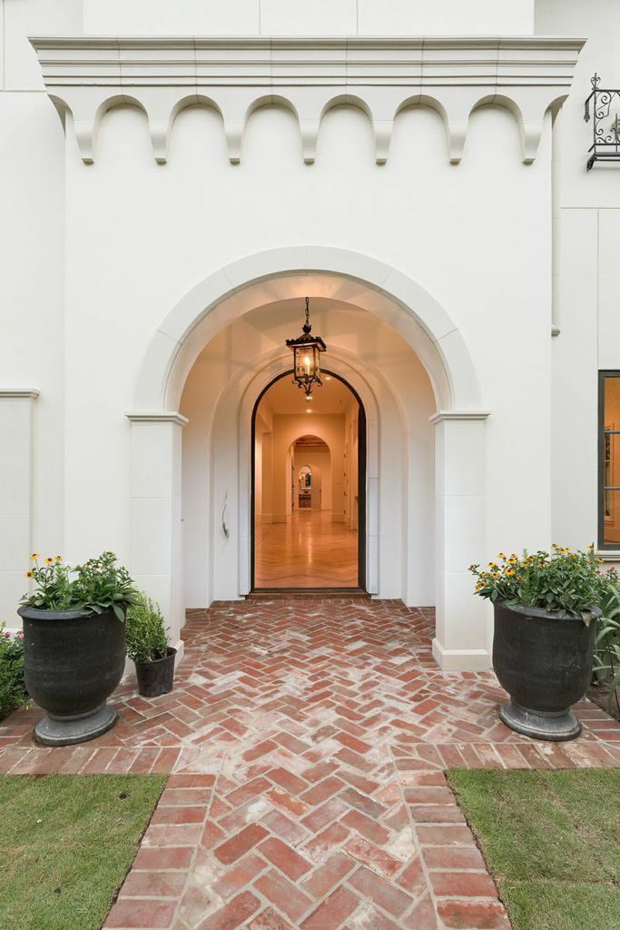 del-Monte-River-Oaks-mirador-builders, custom front entryway