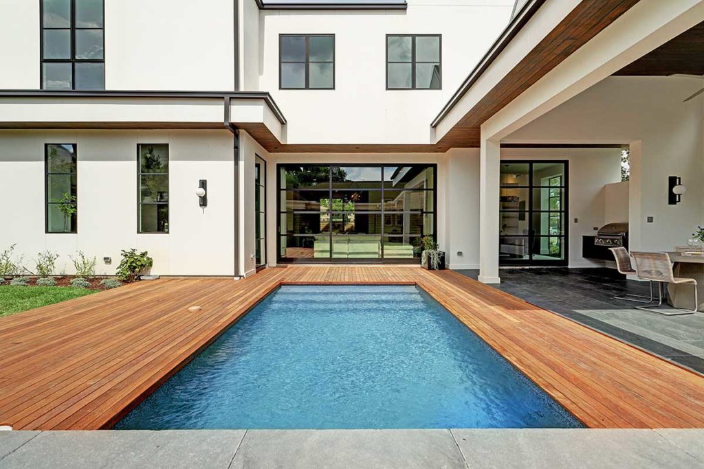 Contemporary-Style-Home-in-Houston