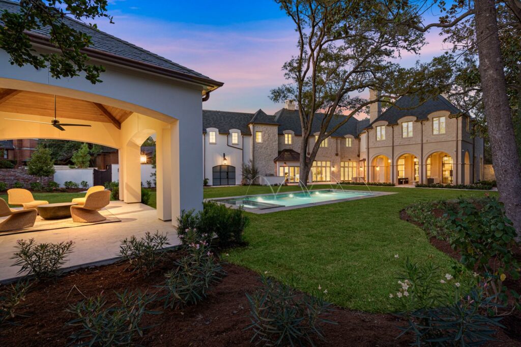 Backyard with Pool in River Oaks