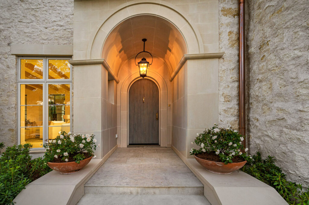 Private Estate Entrance, River Oaks Custom