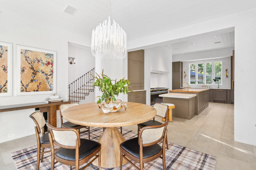 River Oaks Custom Kitchen and Breakfast Room