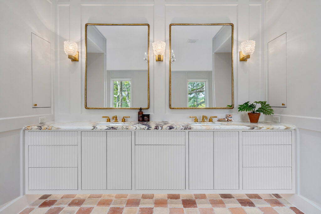 Cusom-Primary-Bath-Bespoke-Cabinets