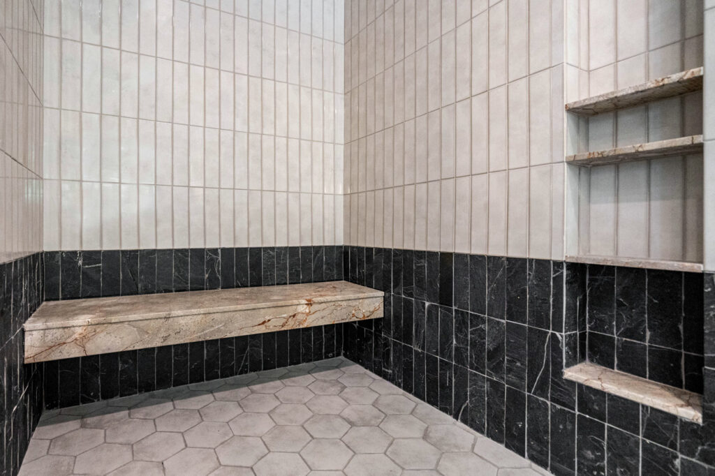 Custom-Walk-in-Zero-Edge-Shower