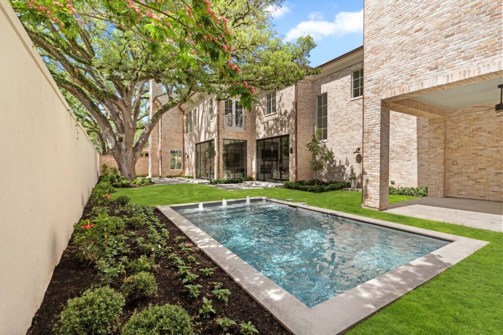 River Oaks Cutom Home and Pool